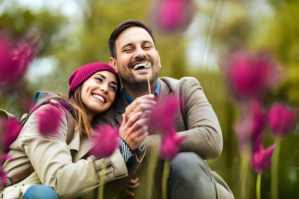 ilustrasi pasangan LDR bertemu menghabiskan waktu bersama (istockphoto.com/Sanja85)