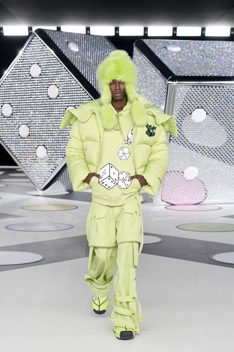 Off-White F/W '24 di Paris Fashion Week 2024 (dok. Off White)