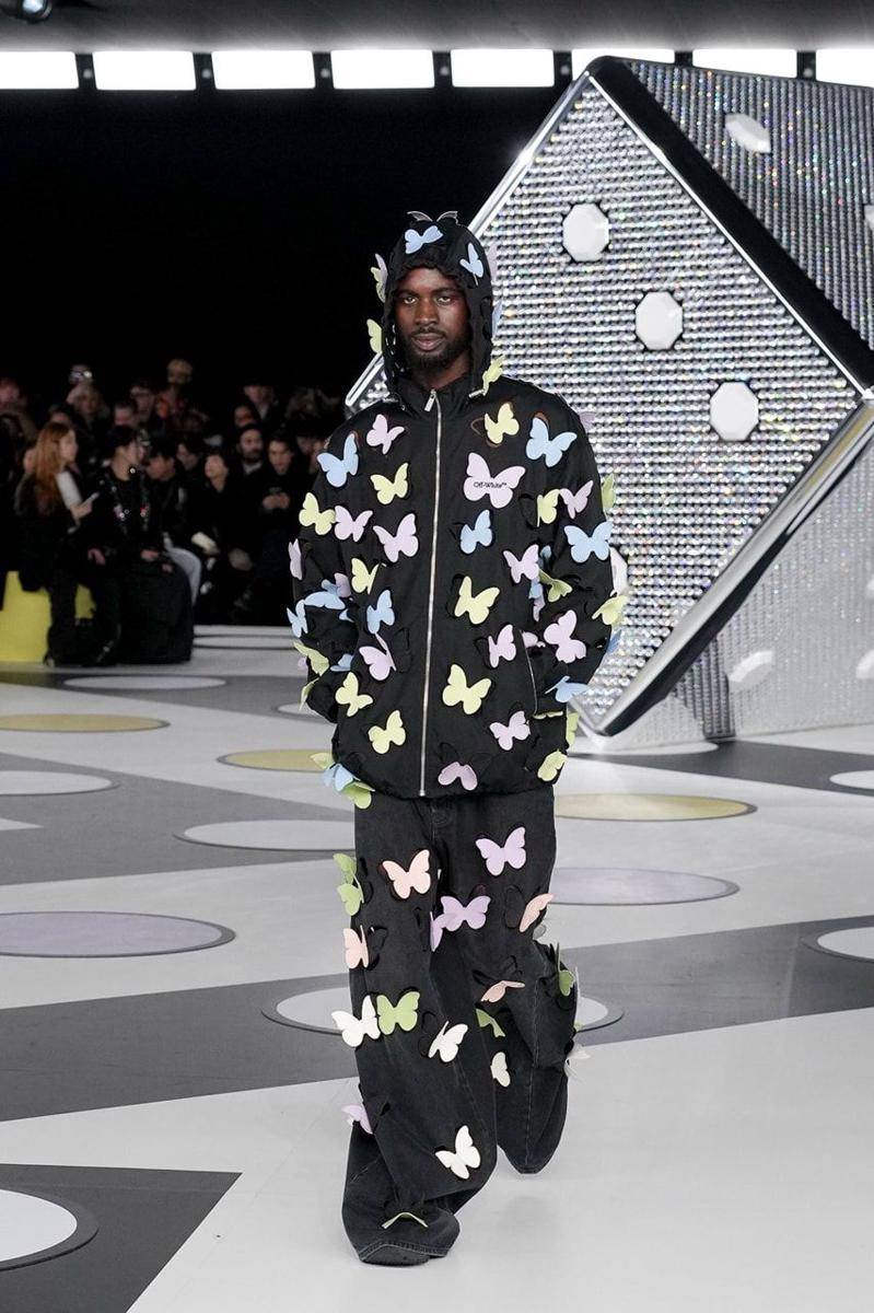 Off-White F/W '24 di Paris Fashion Week 2024