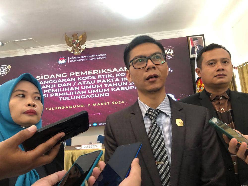 Ketua Sidang Etik KPU Tulungagung, Agus Safei. IDN Times/ Bramanta Pamungkas