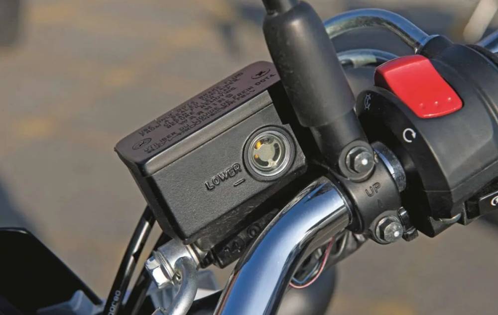 potret level oli rem pada motor (o2w.co.uk)