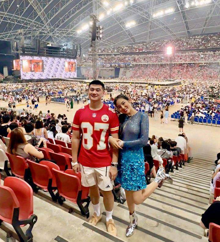 potret Tiffany Soetanto dan Chef Arnold nonton konser Taylor Swift (instagram.com/tiffanysoetanto)
