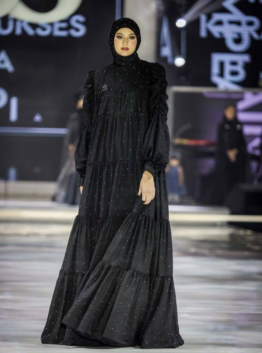 koleksi modest wear Shella Saukia (dok. Tim Muara Bagdja)