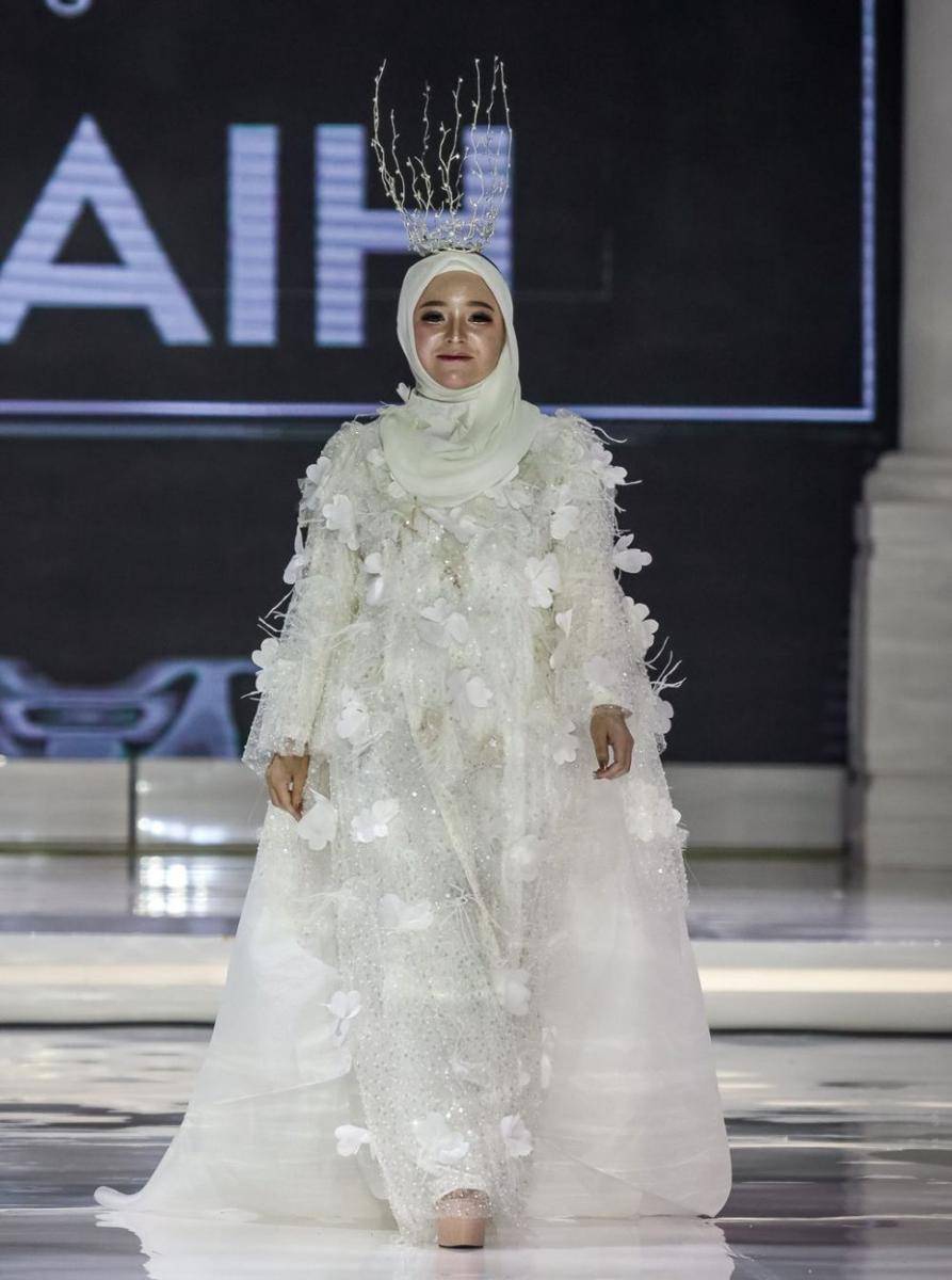 koleksi modest wear Shella Saukia (dok. Tim Muara Bagdja)