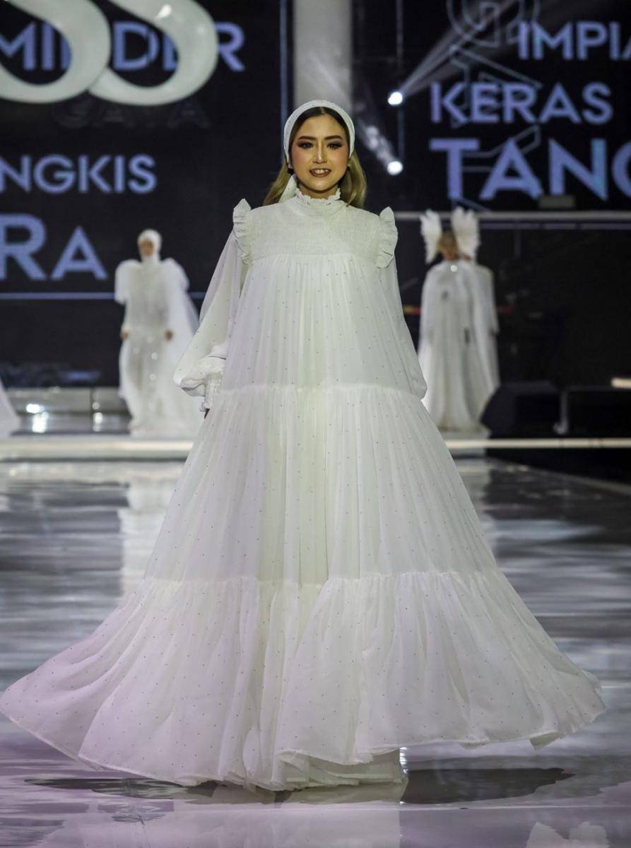 koleksi modest wear Shella Saukia (dok. Tim Muara Bagdja)