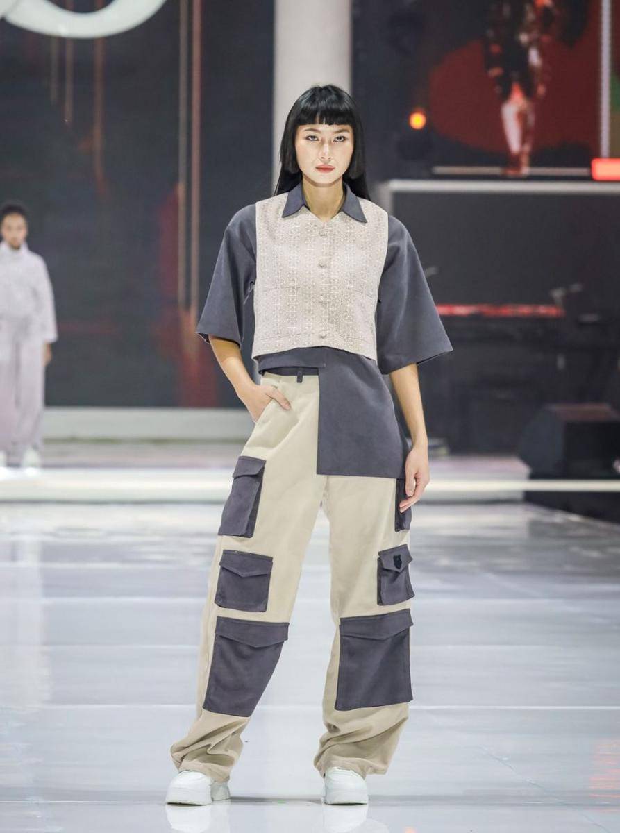 koleksi modest wear Shella Saukia (dok. Tim Muara Bagdja)