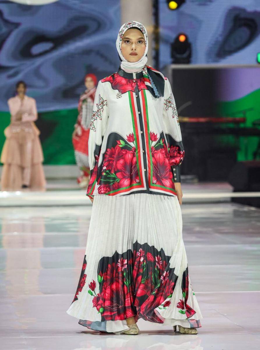 koleksi modest wear Shella Saukia (dok. Tim Muara Bagdja)