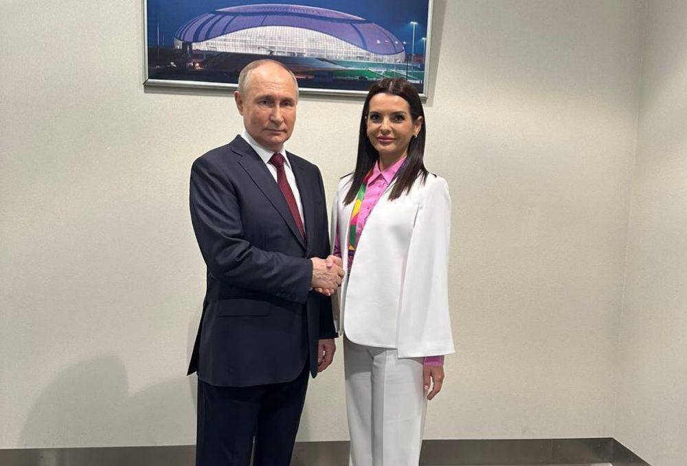 Presiden Rusia, Vladimir Putin dan Gubernur Gagauzia, Evghenia Gutul di Sochi, Rabu (6/3/2024). (instagram.com/evghenia.gutul)