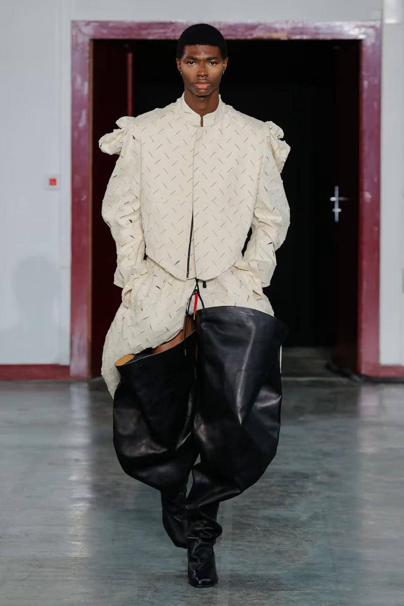 Vivenne Westwood A/W '24 di Paris Fashion Week 2024 (dok. Vivienne Westwood)