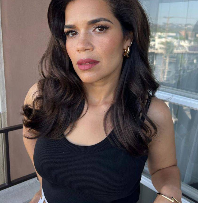 America Ferrera (instagram.com/americaferrera)