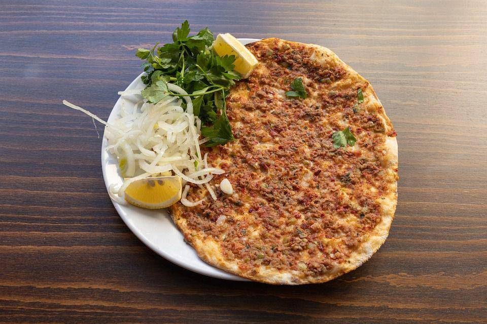 ilustrasi olahan lahmacun (pixabay.com/Engin Akyurt)