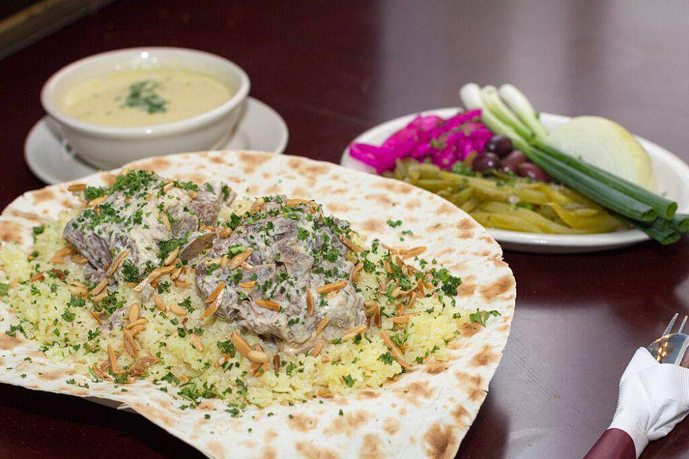 mansaf (commons.wikimedia.org/EvanCarroll)