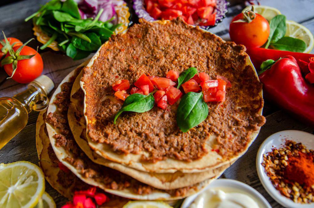 10 Tips Membuat Lahmacun Sedap, Pizza Tipis ala Turki