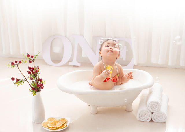5 Tips Memilih Sampo dan Sabun Mandi Bayi yang Punya Kulit Sensitif