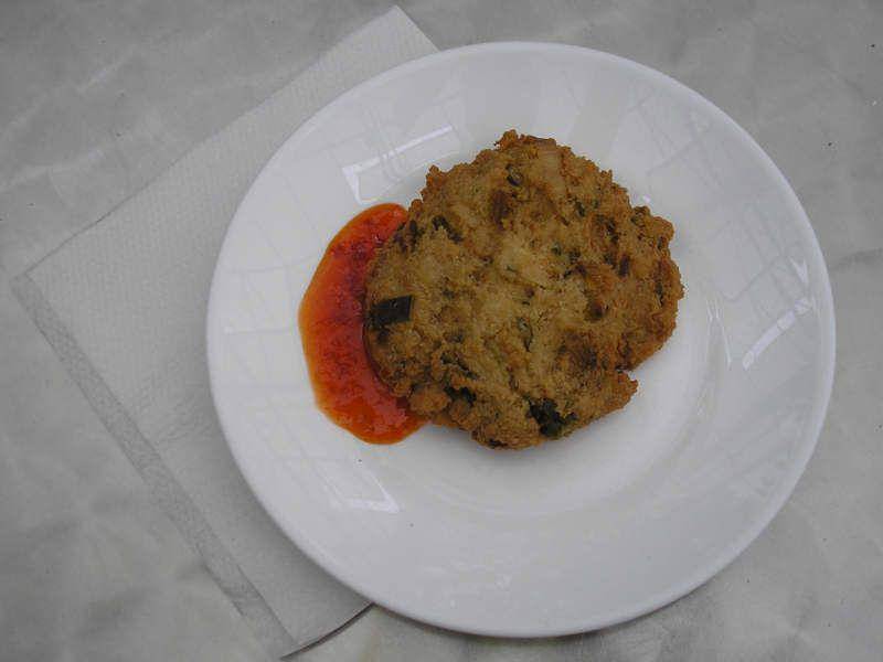 perkedel tahu (commons.wikimedia.org/Pudding4brains )