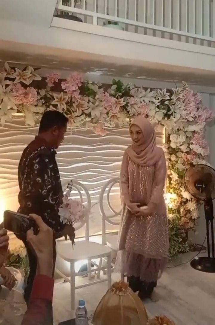 Lamaran Mamat Alkatiri (Tiktok.com/fitriaazzahrawh)