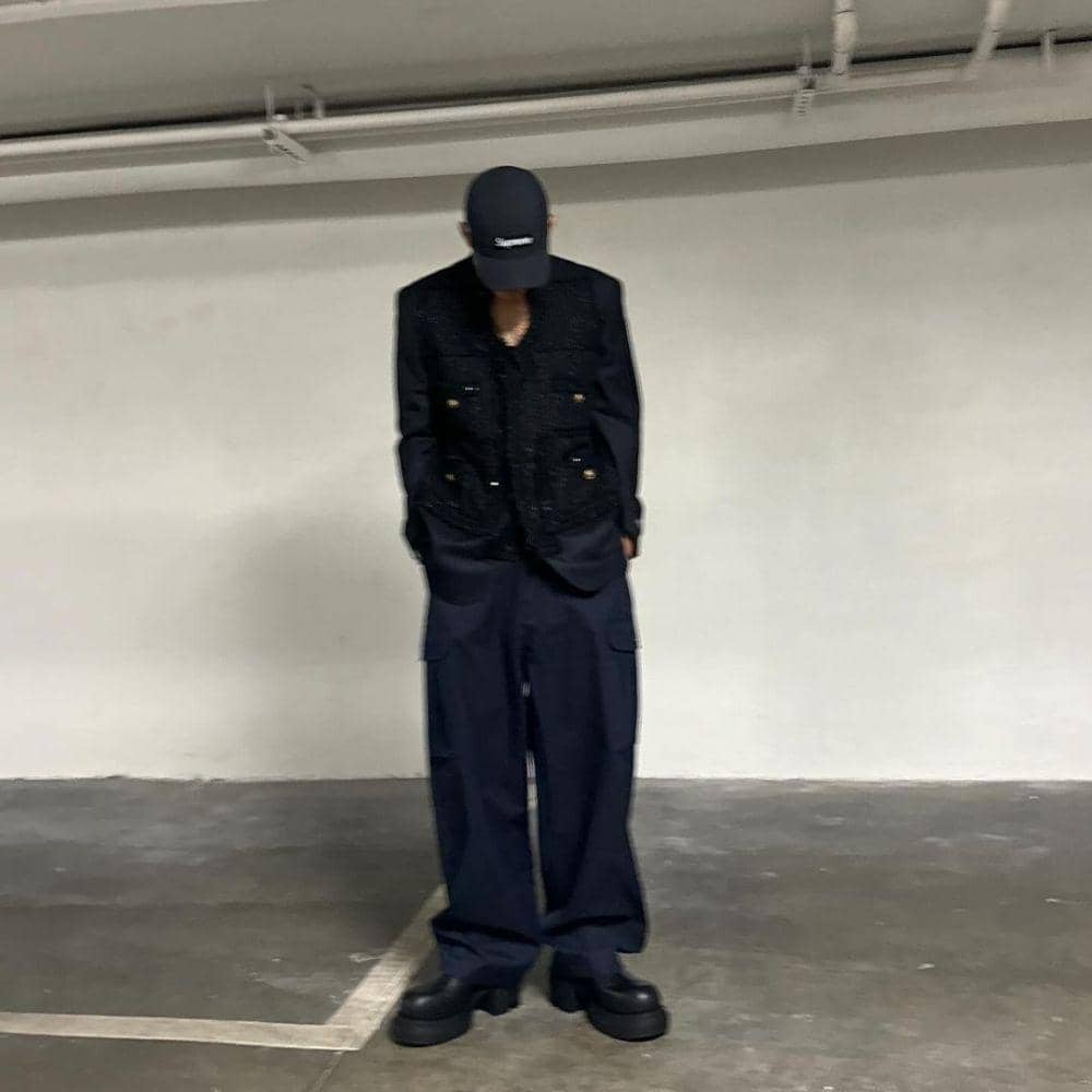 outfit serba hitam ala Mingyu SEVENTEEN (instagram.com/min9yu_k)