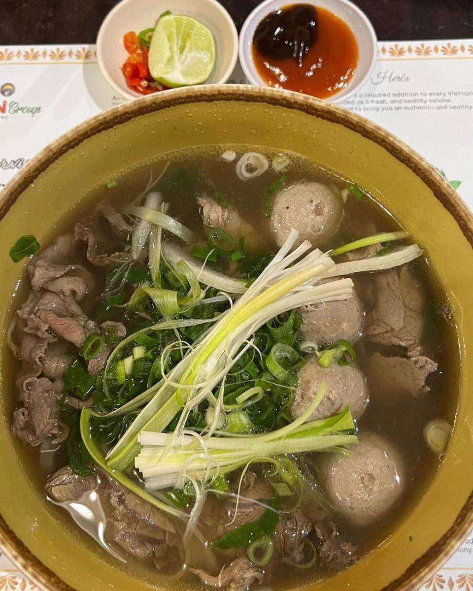 Saigon Delight (instagram.com/makanminum.rere)
