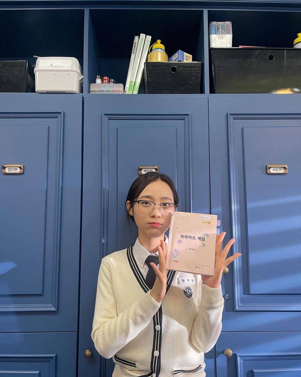 Oh Se Eun di balik layar drama Pyramid Game (instagram.com/iri_ohseeun)