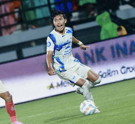 Pertandingan PSIS Semarang melawan Bali United di BRI Liga 1 2023/2024 di Stadion I Wayan Dipta Bali, Jumat (8/3/2024). (dok. PSIS)