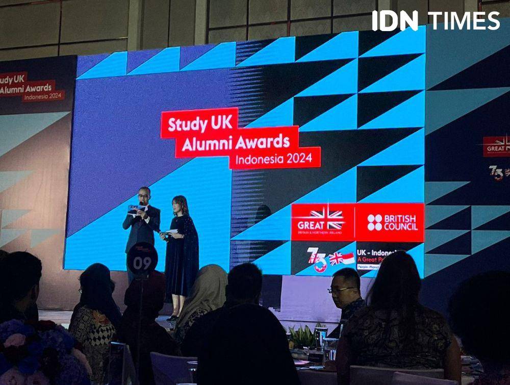 Study UK Alumni Awards 2024 pada Rabu (7/3/2024) di Fairmont Hotel, Jakarta. (IDN Times/Nisa Zarawaki)