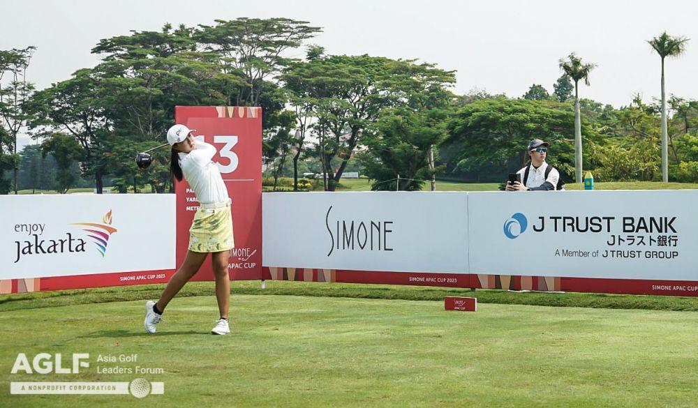 J Trust Bank Sponsori Peglolf Perempuan Jepang, Aihi Takano