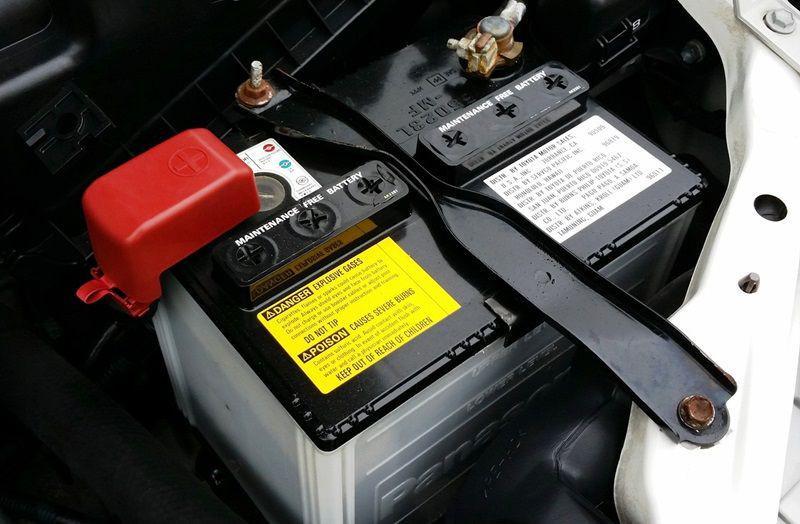 Cara Memperbaiki Aki Basah yang Tidak Bisa Menyimpan Setrum