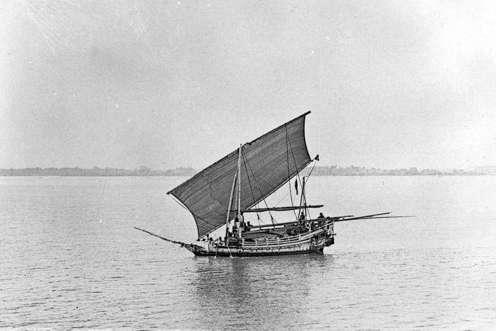 Suasana pesisir Kota Makassar pada dekade 1930-an. (Tropenmuseum, part of the National Museum of World Cultures)