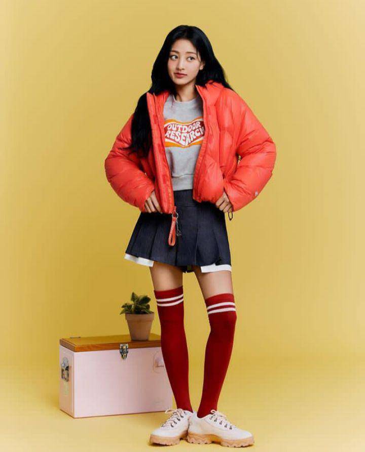 Jihyo TWICE (instagram.com/_zyozyo)