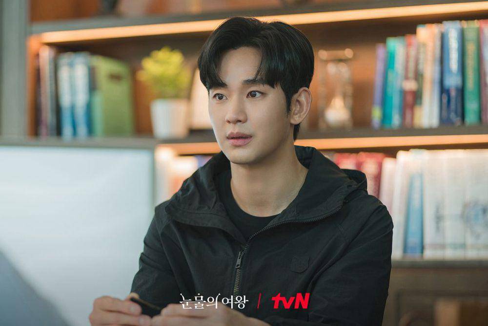 potret Reuni Oh Jung Se dan Kim Soo Hyun dalam drama Korea Queen of Tears (dok. tvN)