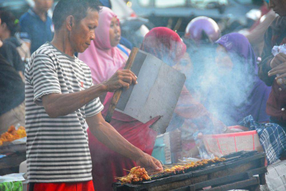 Pasar Karang Menjangan. (unair.ac.id)