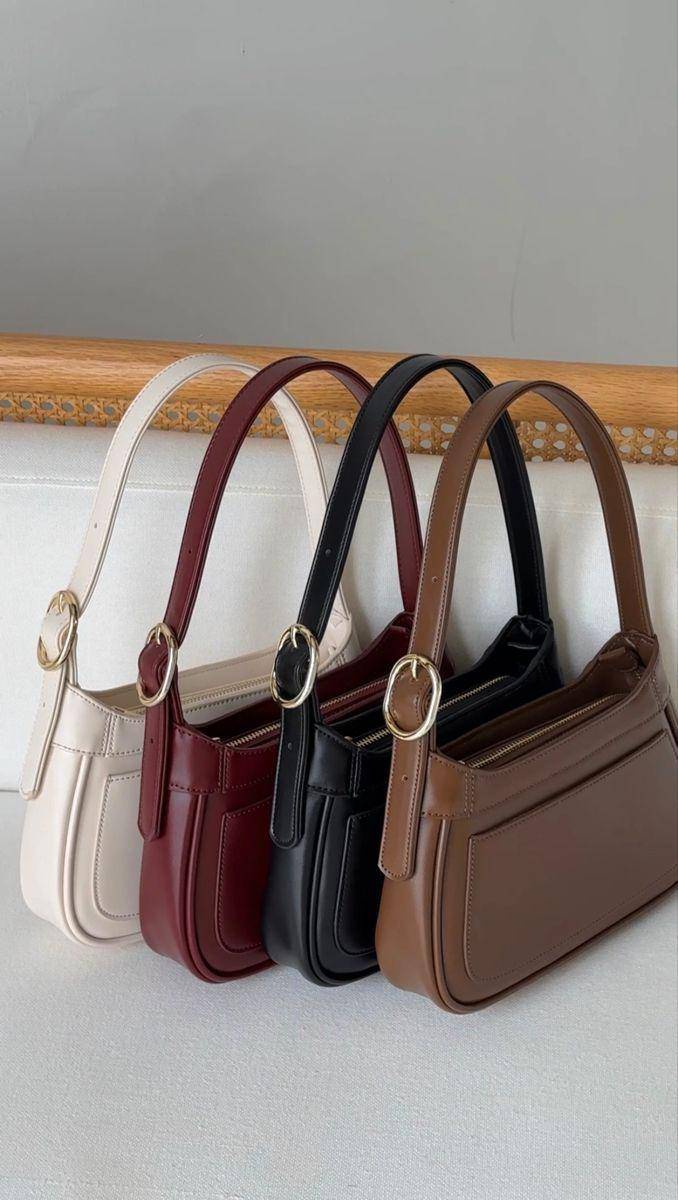 Koleksi tas untuk capsule wardrobe (Pinterest.com/Shopellistudios)