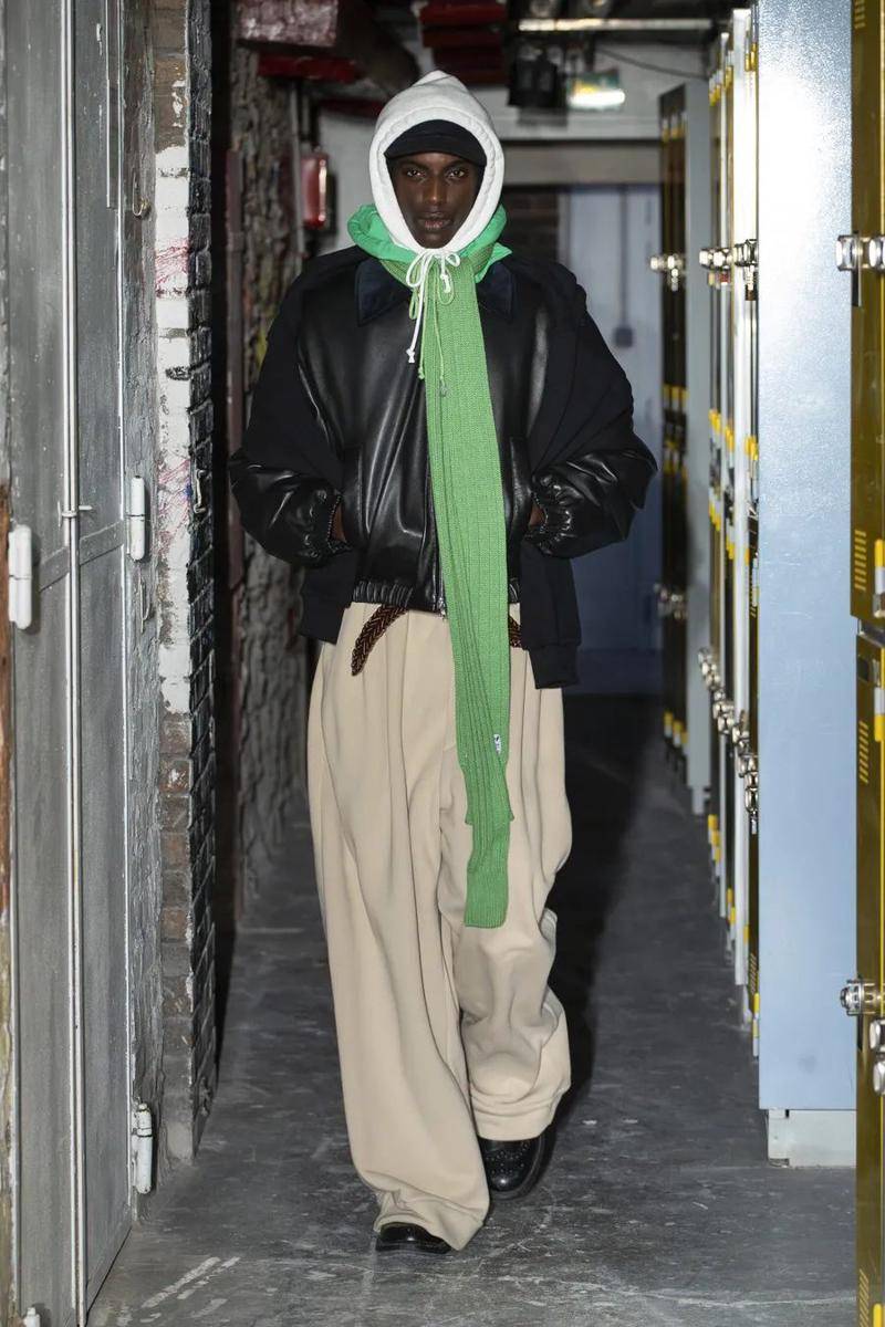Meryll Rogge F/W '24 di Paris Fashion Week 2024 (instagram.com/meryllrogge)