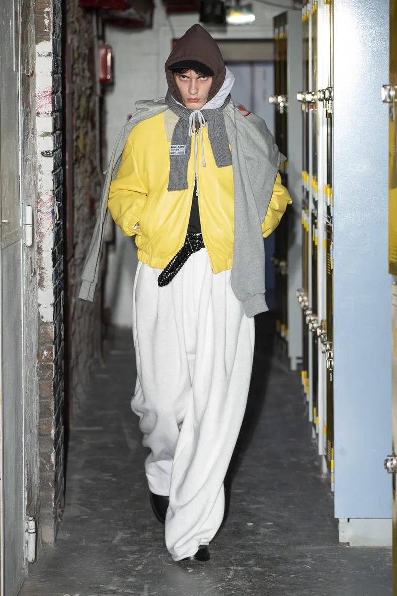 Meryll Rogge F/W '24 di Paris Fashion Week 2024 (instagram.com/meryllrogge)