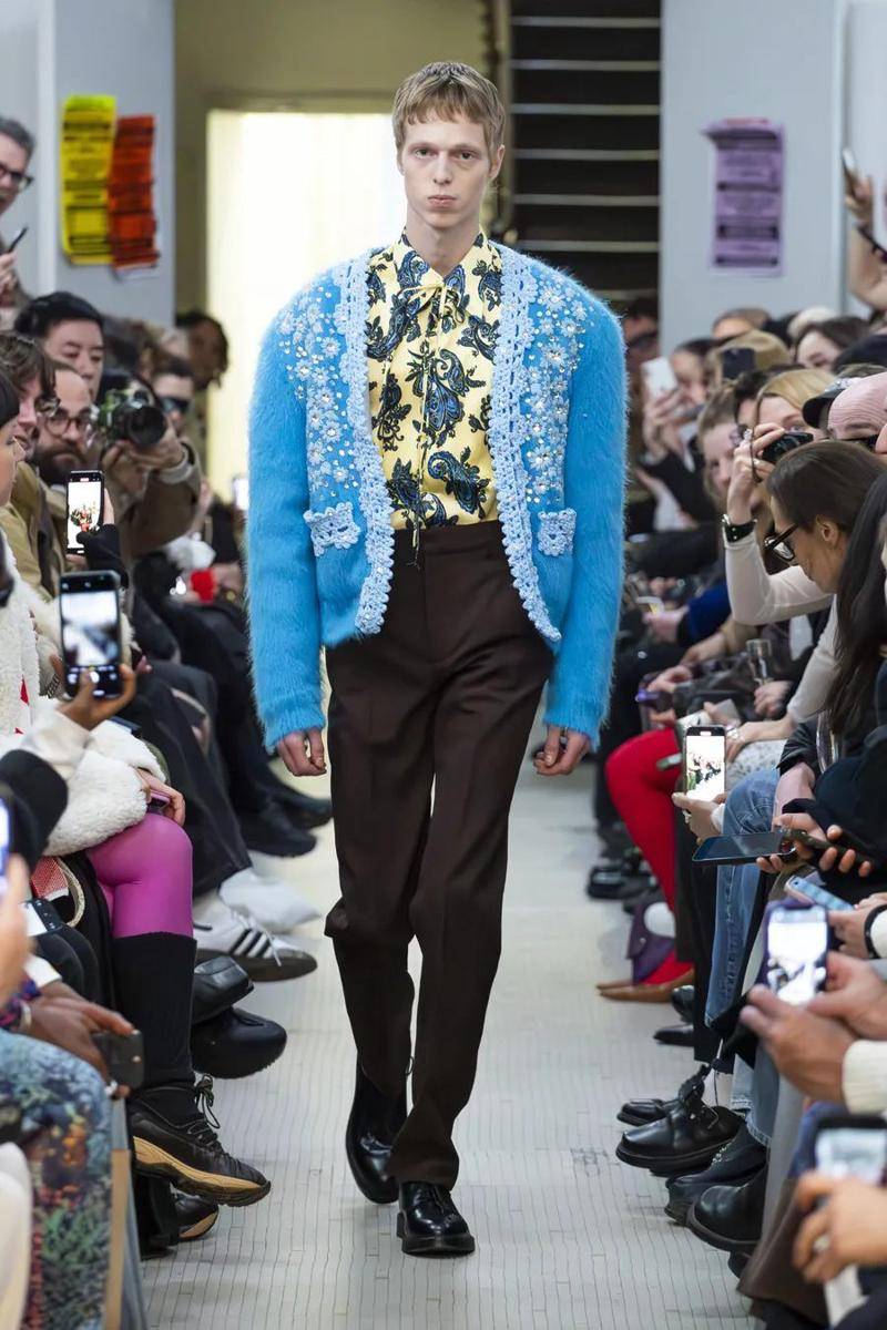 Meryll Rogge F/W '24 di Paris Fashion Week 2024 (instagram.com/meryllrogge)