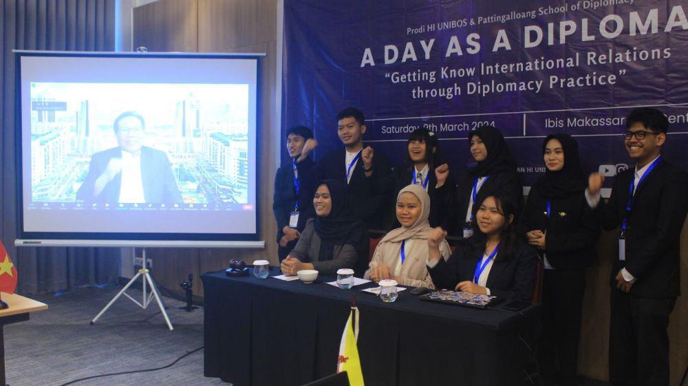 Siswa SMA di Sulsel menjadi Diplomat Sehari bersama Prodi HI Unibos