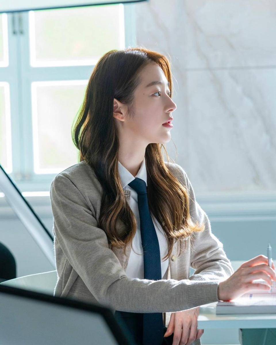 Jang Da Ah sebagai Baek Ha Rin di drama Pyramid Game (instagram.com/kkbyss)