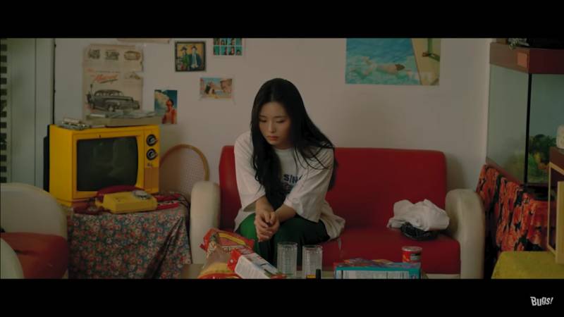 cuplikan MV "May" dari Sweden Laundry (youtube.com/SUPER SOUND Bugs!)