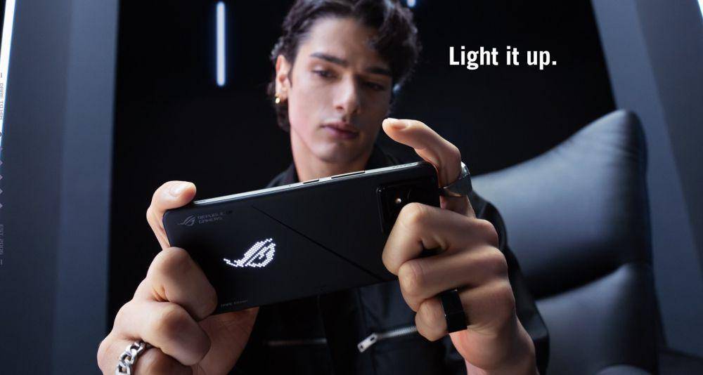 potret ASUS ROG Phone 8 Pro (rog.asus.com)