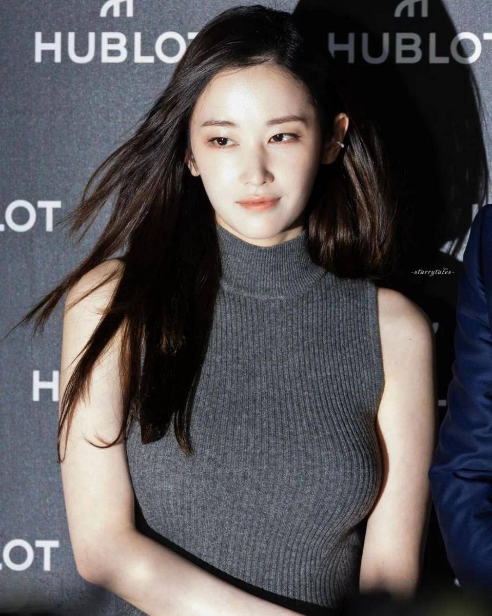 Style Fashion dan Makeup Jeon Jong Seo (instagram.com/jeonjongseo_fanpage)