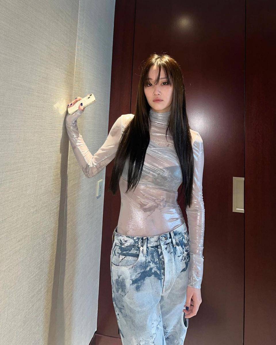 Style Fashion dan Makeup Jeon Jong Seo (instagram.com/wjswhdtj94)