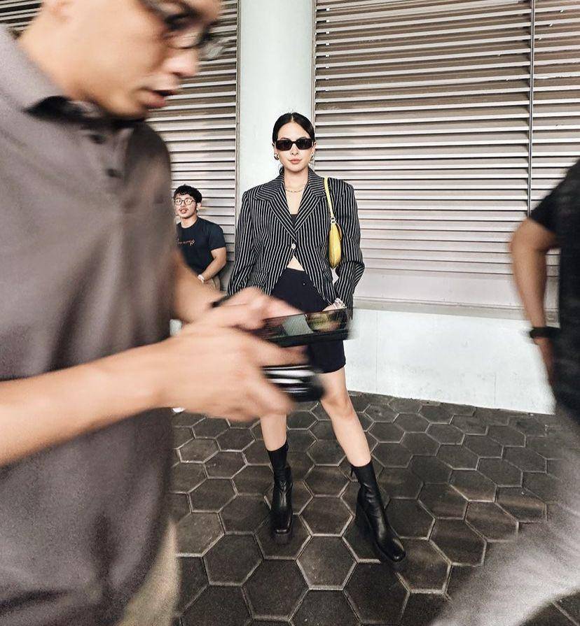 potret Maudy Ayunda dan adik nonton konser Taylor Swift (instagram.com/maudyayunda)