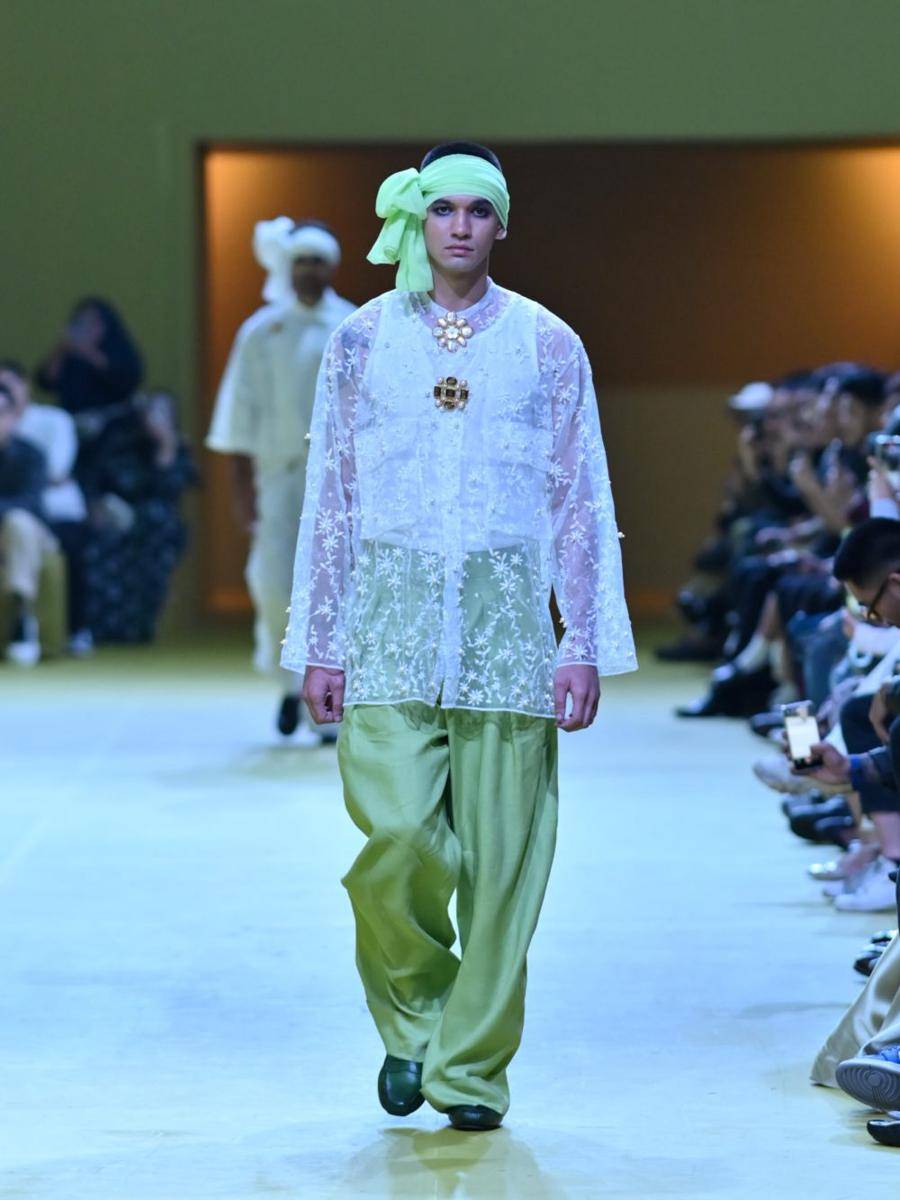 Koleksi baju Lebaran cowok dari Ivan Gunawan (dok. Ivan Gunawan)