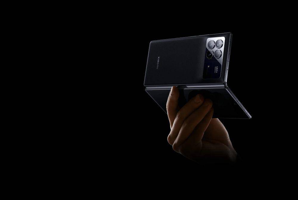 potret Xiaomi Mix Fold 3 (mi.com)