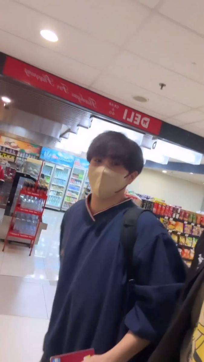 potret Jerome antar otsuka ke bandara (instagram.com/jeromepolin)