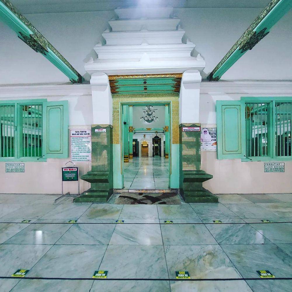 Masjid Besar 'Ainul Yaqin Sunan Giri (instagram.com/ceritayudha)