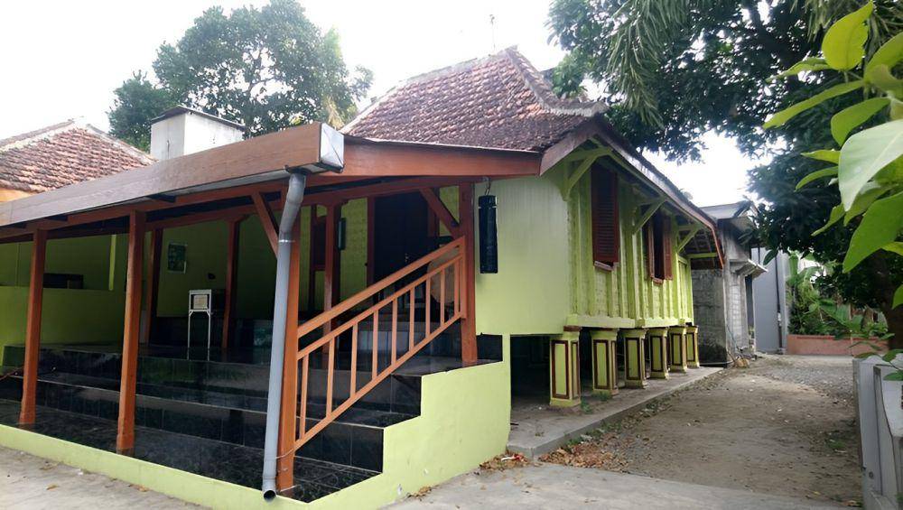 Langgar Gantung An Nur, Sananwetan-Blitar (google.com/maps/Yefa Tan)