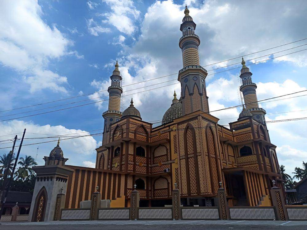 Masjid Baiturrahim Blitar (google.com/maps/First Aid)