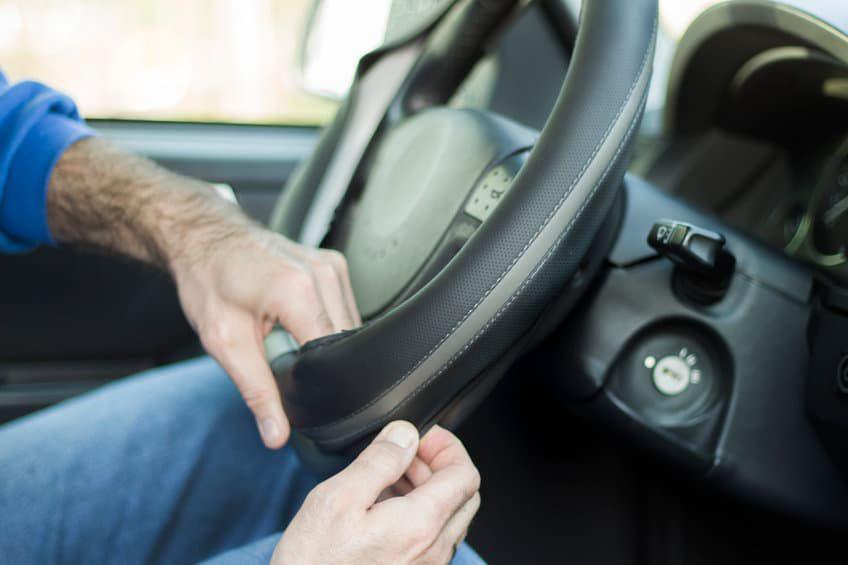 Tips Memilih dan Merawat Sarung Setir Mobil yang Baik
