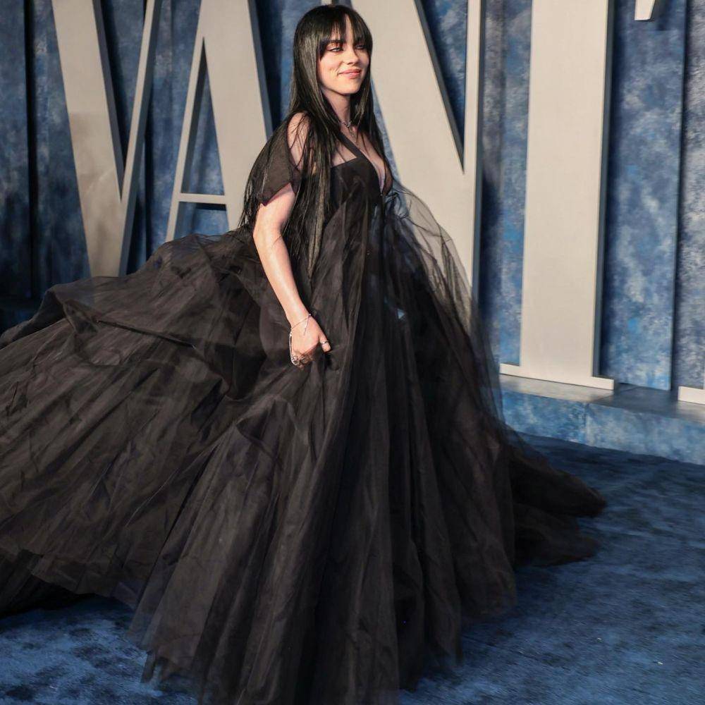 style fashion Billie Eilish (instagram.com/billieeilish)